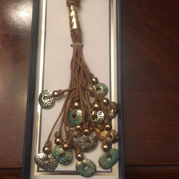 Statement Necklace - Picture 2 of 4